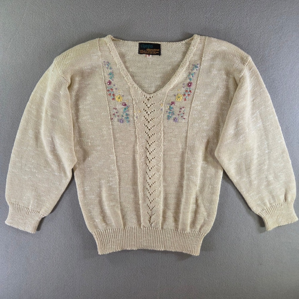 Vintage Chego International Cream Floral Embroidered VNeck Sweater M Cottagecore